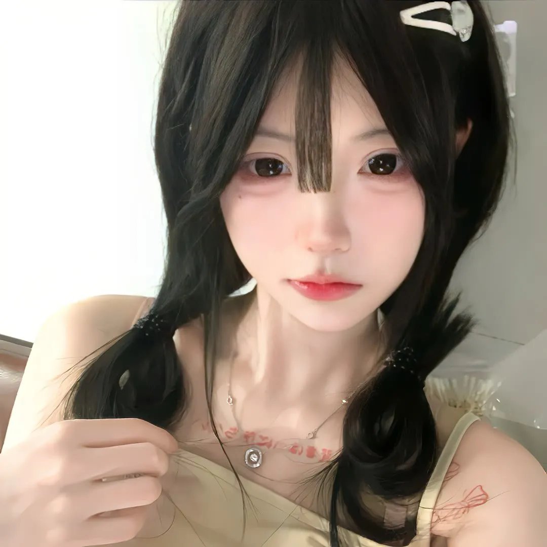 秋泳愚头像